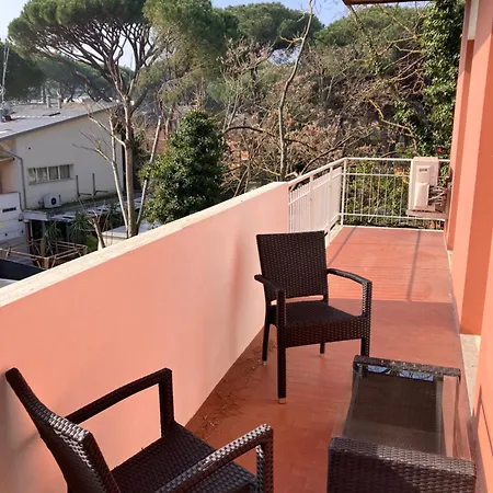 Casa In Centro Tre Locali Con Terrazzo * Milano Marittima